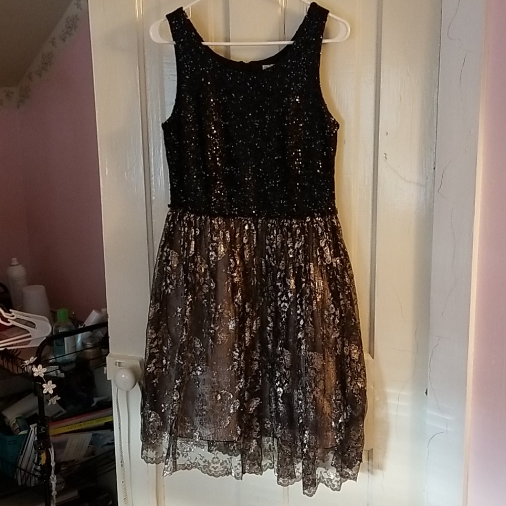 Leifsdottir black and gold dress